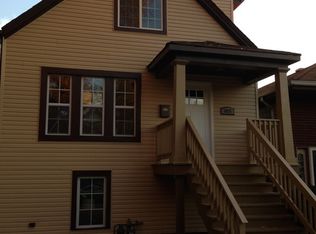 6836 13th St, Berwyn, IL 60402