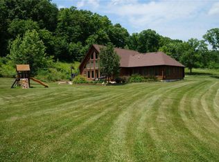 1297 Salt Spring Rd, Hardin, IL 62047