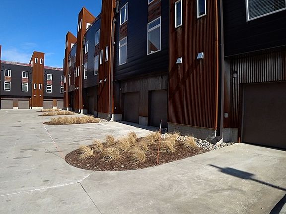 4th image of 708 SE 6th St #11