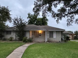 1102 Laurentide St, Houston, TX 77029