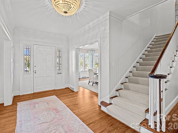 4th image of 1950 Sterling Rd