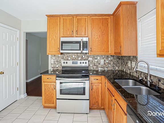 4th image of 3013 Secret Garden Ct