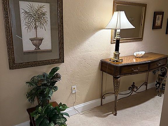 4th image of 3043 S Athletic Ave #204
