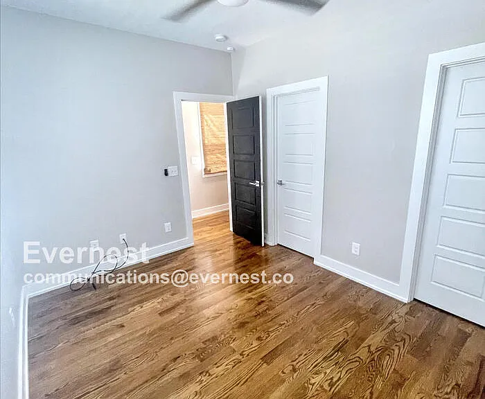 2116 Courtney Ave — Photo 15
