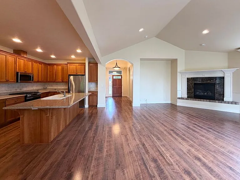 2523 Borders Dr — Photo 15