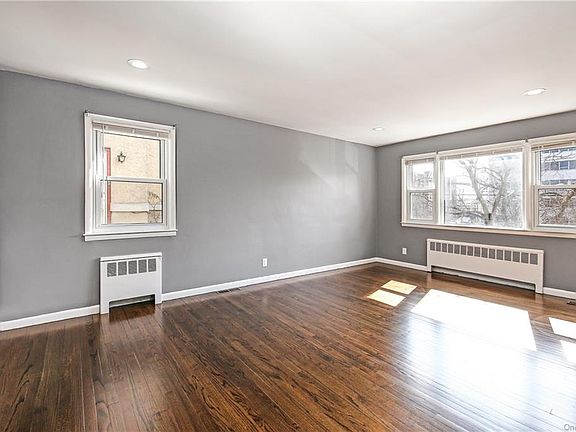 5th image of 48 Cowles Ave