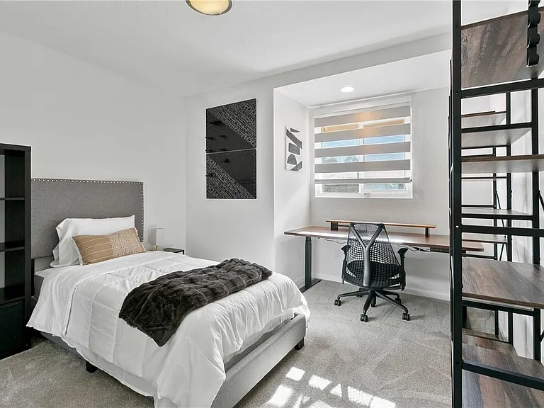 11022 Alonda Ct — Photo 15
