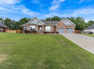 112 Kallie Ct, Enterprise, AL 36330