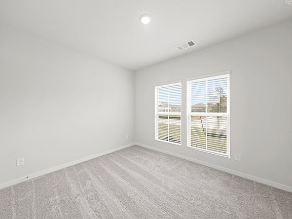 5th image of 16994 Hazelnut Dr