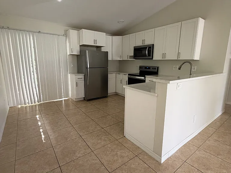 9209 Seville Rd — Photo 5