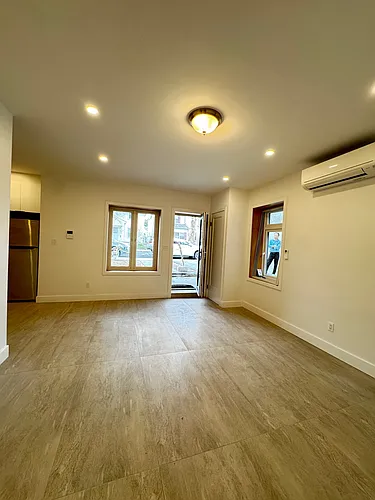 1634 W 2nd St #1A Photo 1