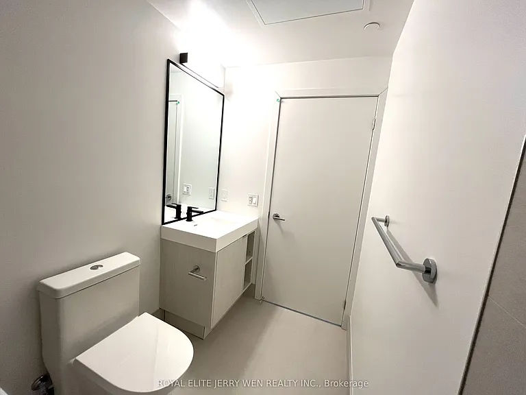 250 Lawrence Ave W #613 — Photo 12