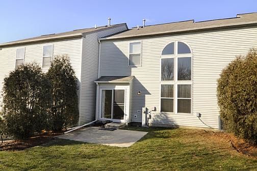 3rd image of 1073 Stamford Ct #1073