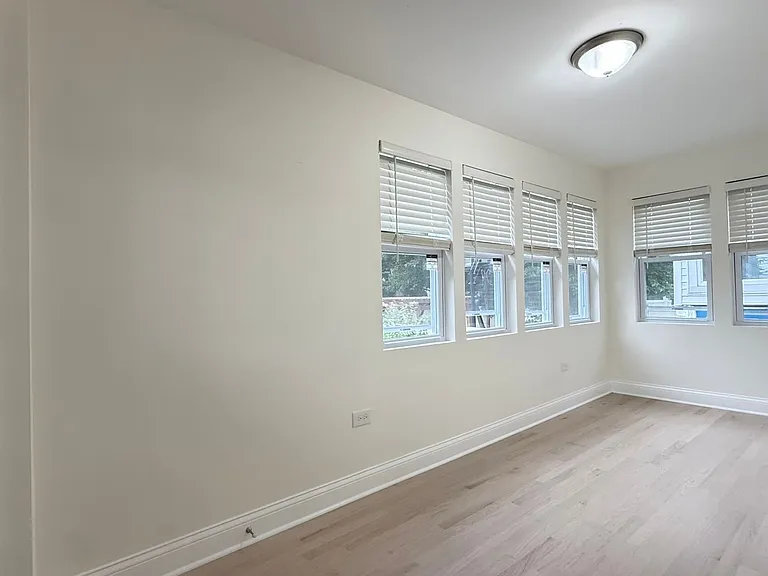 5821 W Gunnison St — Photo 27