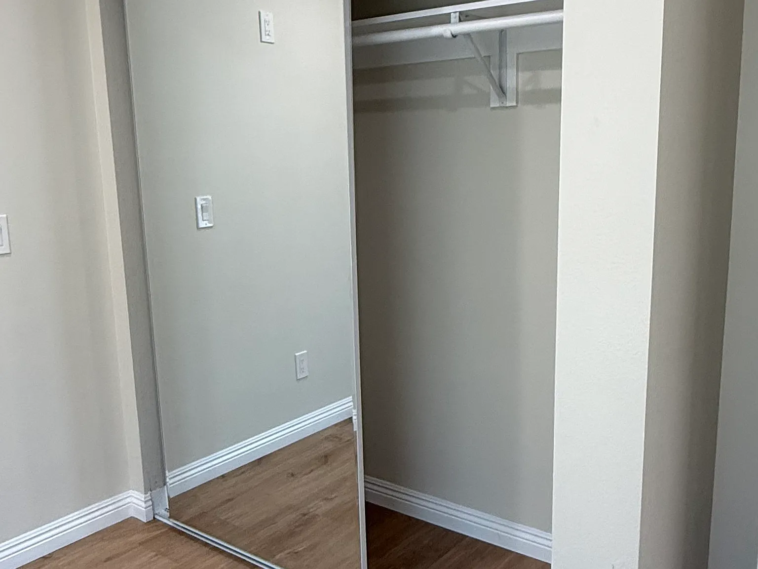 1 bed, 480 sqft, $2,000 — Photo 2