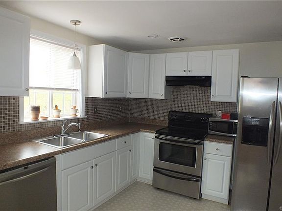 5th image of 2300 Dragonfly Ln