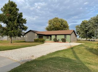 2624 S Orchard Ave, Bolivar, MO 65613