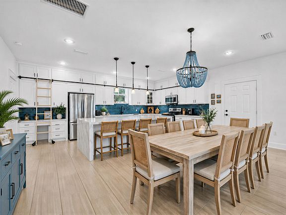 4th image of 100 Walton Bonita Dr