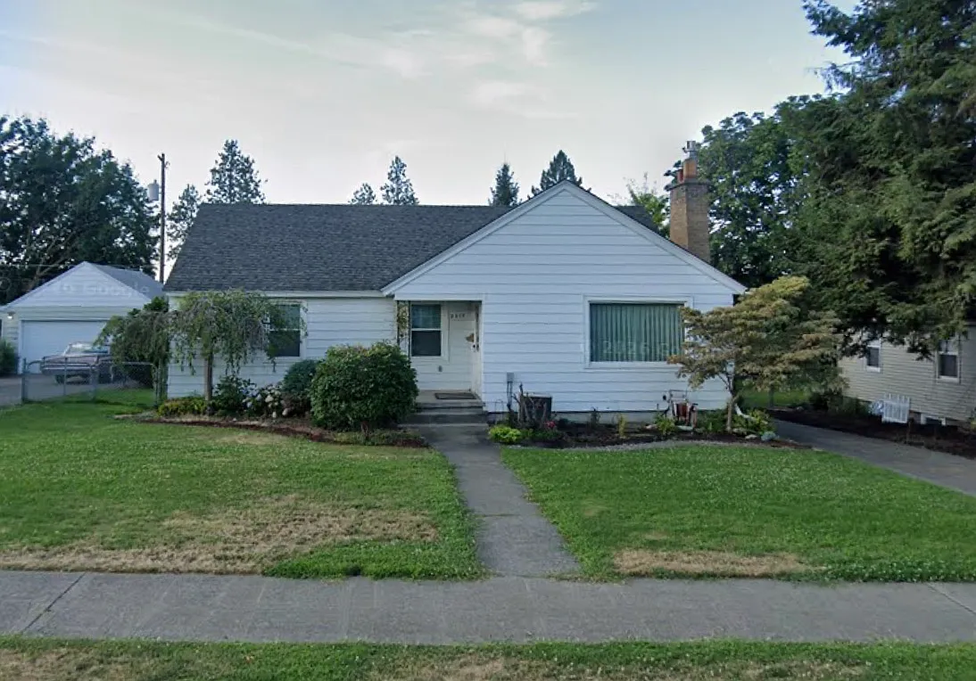 3 bed, 2448 sqft, $2,250 — Photo 1