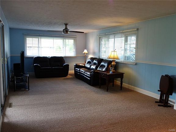 5th image of 9073 Mary Haynes Dr