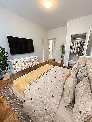 5th image of 647 W 174th St #3A