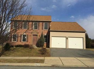 2053 Strathmore Dr, Macungie, PA 18062