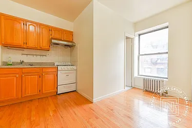 Rented by Nolita Group