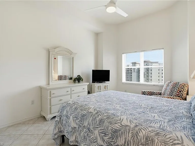 4183 Bay Beach Ln #3P1 — Photo 31