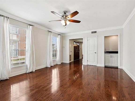 5th image of 4436 Camp St Unit 5