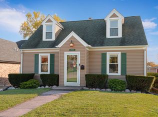 7005 W 113th St, Worth, IL