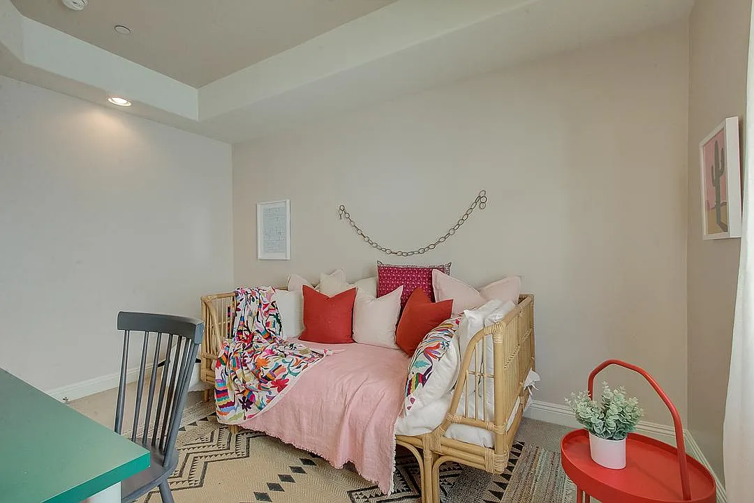 11323 Huston Street — Photo 4