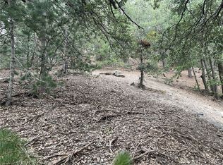 26 & 27 Lake Gregory Dr #26, Crestline, CA 92325