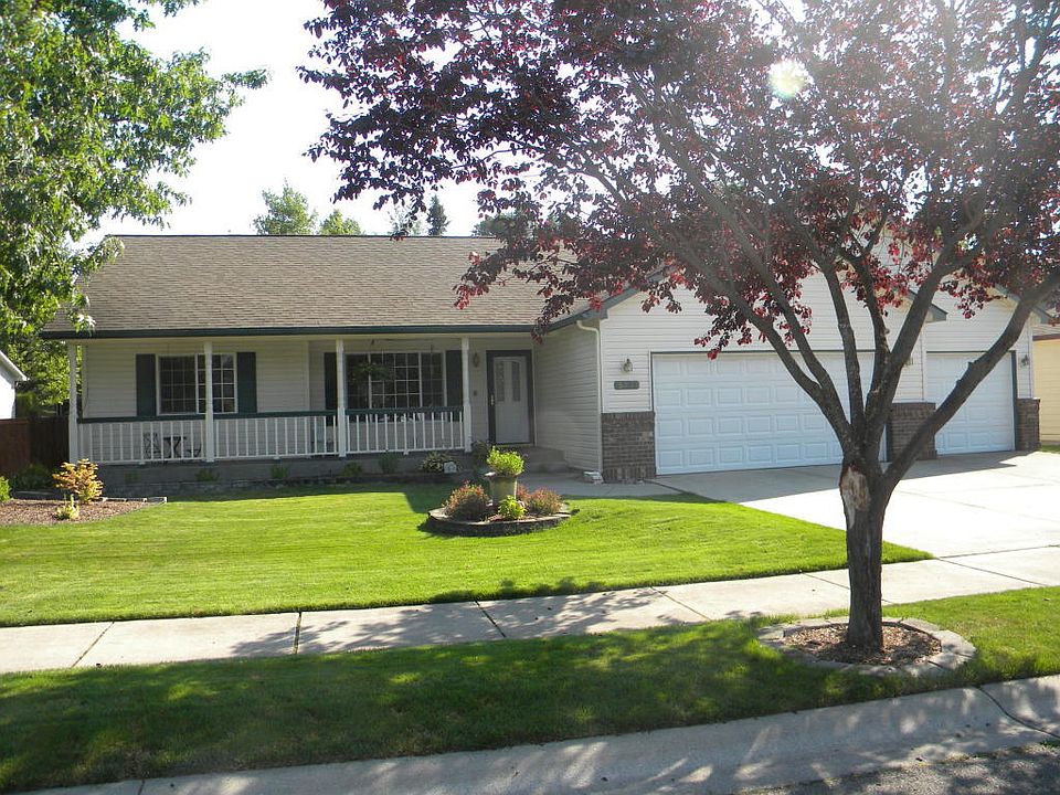 1st image of 5779 N Harcourt Dr