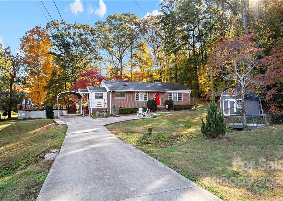 1st image of 708 Dogwood Dr