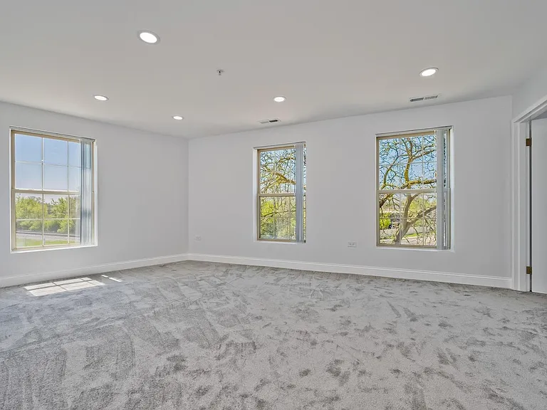 1800 Dewes St #305 — Photo 17