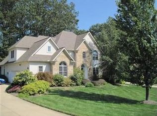 5635 Canyon Ridge Dr, Painesville, OH