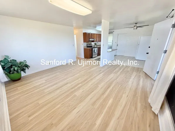 94-1032 Hiapo St, Waipahu, HI 96797