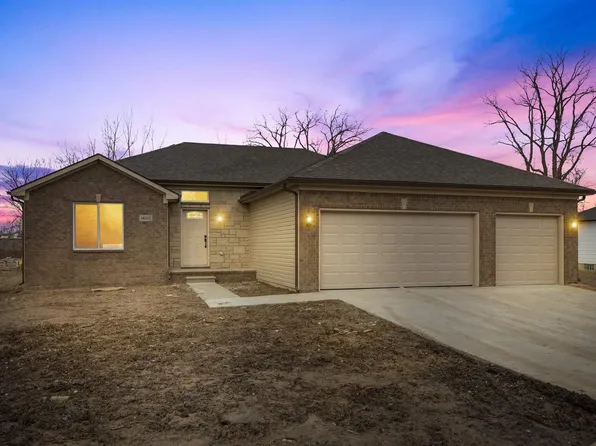 36303 Egan Dr, Clinton Township, MI 48035
