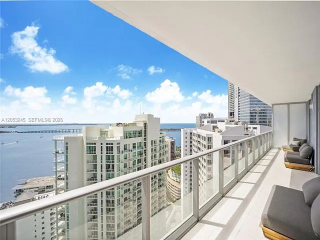 1300 Brickell Bay Dr #3004