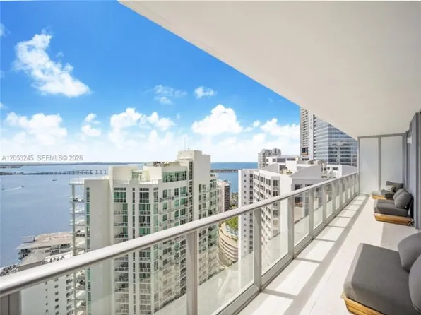 1300 Brickell Bay Dr, Miami, FL
