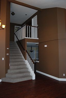 3rd image of 9310 Blue Grass Dr
