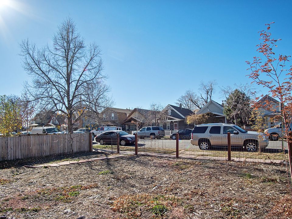 1st image of 942 N Lipan St