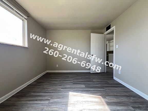 5th image of 4729 Northcrest Dr #D