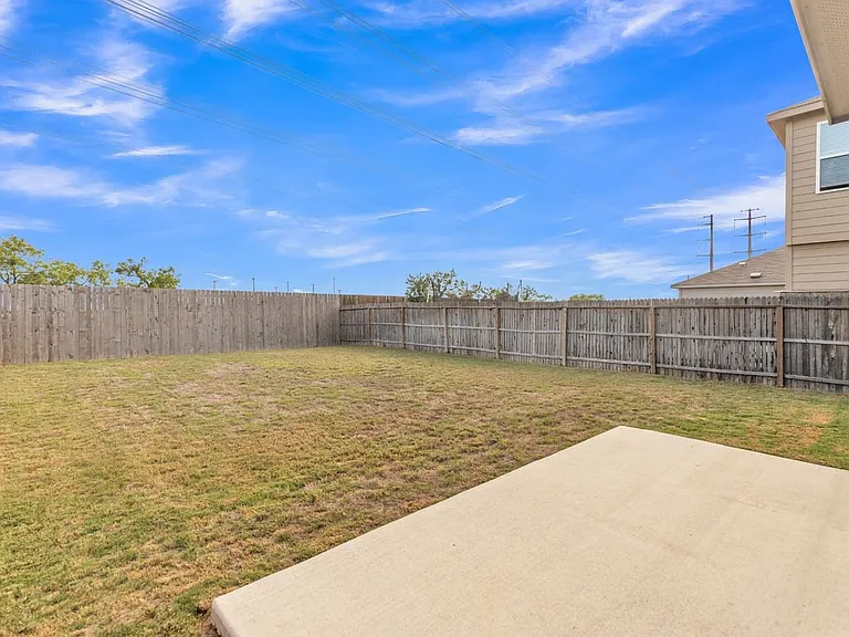 610 Pleasanton Way — Photo 20