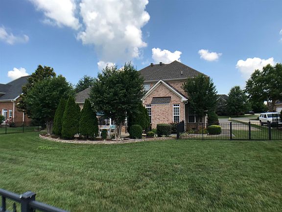 3rd image of 5445 Cavendish Dr
