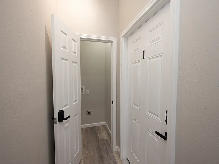 201 E Grand Ave #1 — Photo 2