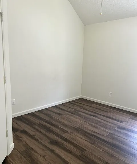 7409 Marsland Ln — Photo 11