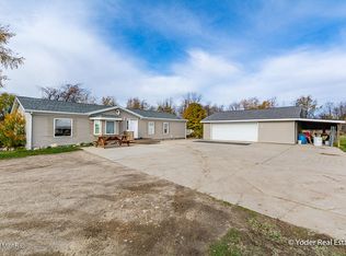 17772 Hall Rd, Casnovia, MI 49318