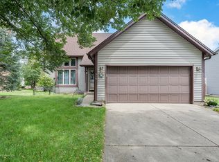 316 Sarasota Dr, Streamwood, IL 60107