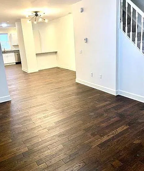 2 bed, 2.5 bath, 1670 sqft, $2,500 — Photo 3